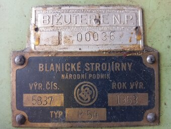 Prodám strojní pilovačku z Blanické strojírny - 9