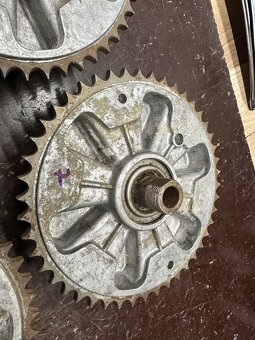 Predám orig. nová ROZETA 46z. JAWA 250 350/360 ULOŽENKA - 9