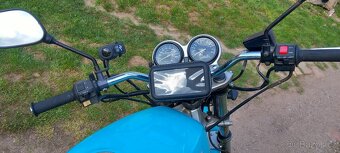 Suzuki GS 500e - 9