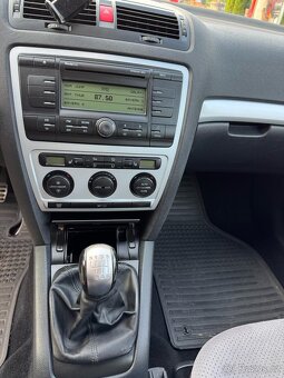 Škoda octavia 2 rs TDI 125kw - 9