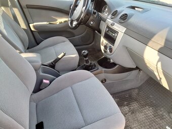 Chevrolet lacetti - 1. majitel, ČR, 74500km - 9