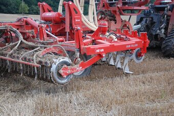 HE-VA SUB-TILLER a Multi-Seeder - 9