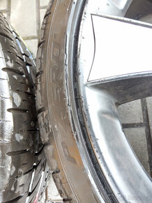 ALU 10Jx22 5x130 et45 PNEU 295/30R22 - 9