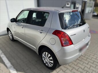Suzuki Swift 1,3 GLX  4x4 (2010) - 9