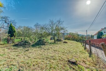 Prodej rodinného domu k rekonstrukci/demolici - 9
