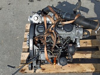 MOTOR SE ZÁRUKOU - ŠKODA OCTAVIA I. 1,9TDi 81KW - typ AHF - 9