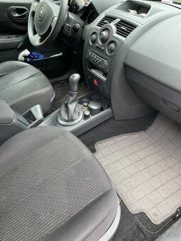 Renault Megane 1,5DCI - 9