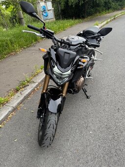 Honda CB500F - 9