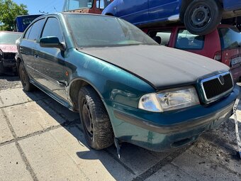 Škoda Octavia 1 liftback (před facelift) - 9