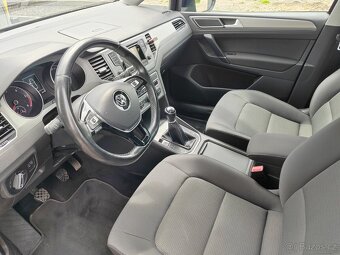 Volkswagen Golf - 9