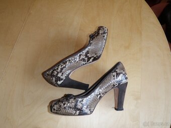 kožené lodičky zn. Unisa - vel. 38 - 9