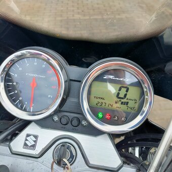 Suzuki Bandit 1250 - 9