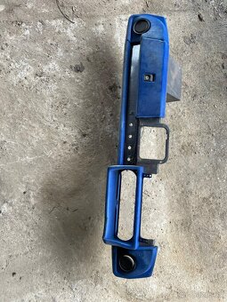 DÍLY NA STARÉ VOZY ŠKODA - 9