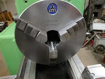 Soustruh  TOS SS 32 - 9