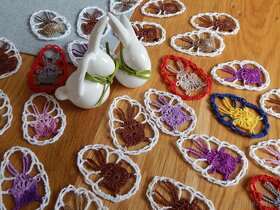 Háčkovaná košilka na vajíčko - TULIPÁNY - 9