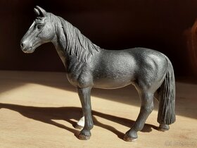 SCHLEICH Koně SBĚRATELSKÉ FIGURKY 2 - 9