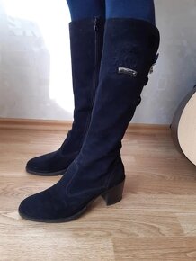 Tmavě modré semišové elegantní kozačky Nero Giardini i na úz - 9