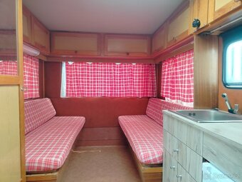 Karavan s palandy - 9