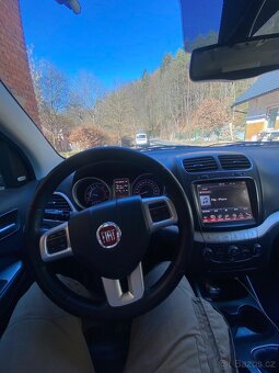 FIAT FREEMONT 125kw 2014 kamera 7 míst tažné - 9
