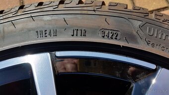 Zimní sada VOLKSWAGEN / ŠKODA 5x100 R18 pneu 215/45/18 4x9mm - 9