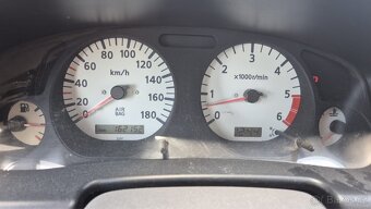 Nissan Navara 2.4 TD - 9