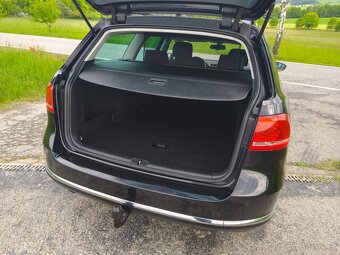 Volkswagen PASSAT KOMBI - 209tis/km - DSG - 2011 - 9