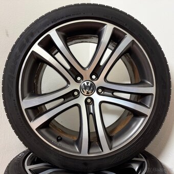 VW TIGUAN R-LINE 5x112 R19 ET33+LETNÍ 255/40R19 4mm - 9