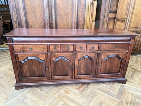 Dresoar 4 š. 4 dv. teak, dub masiv - 9