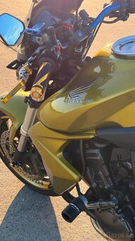 Honda cb1000r - 9