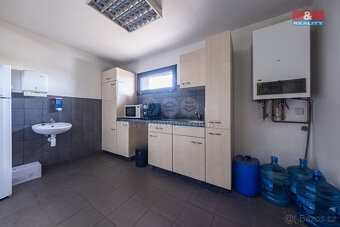 Prodej obchodního objektu, 723 m², Chomutov, ul. Pražská - 9