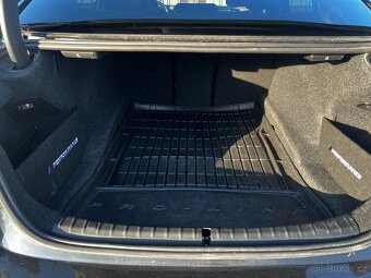 Bmw M550i perfektni stav - 9