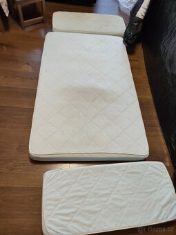 Dětské rostoucí postele a stolek s židličkami - 9