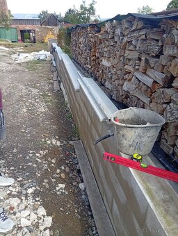 Dobrý den, hledám brigádu - 9