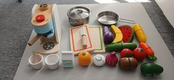 Dětská dřevěná kuchyňka s příslušenstvím - 9