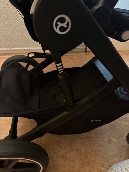 Cybex Balios S Lux Moon Black - 9
