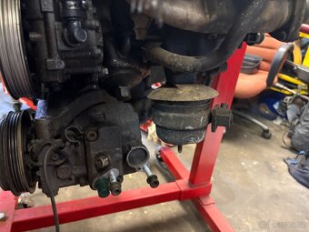 Motor 2.5 TDi V6 110kw AFB - 9