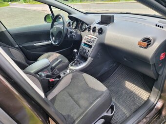 308 SW 1,6 e-hdi koupené v ČR jako nové - 9