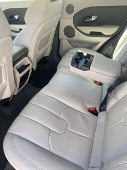 LAND ROVER EVOQUE Pure 2.2 TD4 - 4x4 TOP STAV - 9