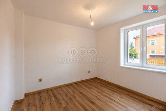 Prodej rodinného domu 147 m², pozemek 1973 m², Petrovice I - 9