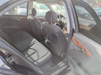 Mercedes Benz E220 - 9