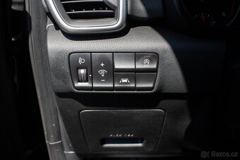 Kia Sportage 1.6 CRDi 100kW Mild Hybrid 48V AT Black Edition - 9