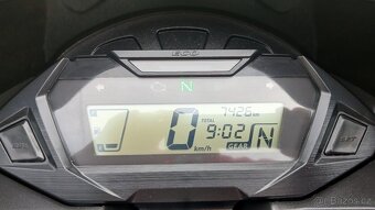 Honda CB125F pouze 7400 km - 9