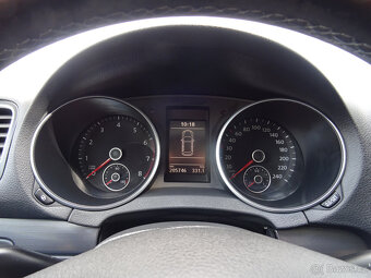 Volkswagen Golf 1.4i,90kW,S.kniha,aut.klima,ALU - 9