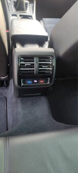 VW Passat B8 R-line 2.0 TDI - 9