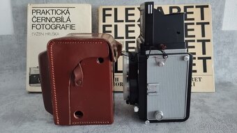 Starý fotoaparát Flexaret + krabice, přislušenství, 2 knihy - 9