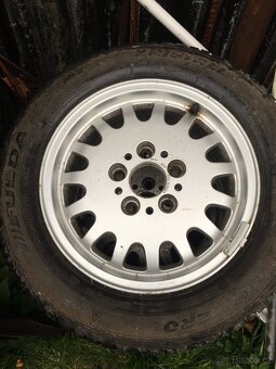 ALU kola BMW 5x112 -zimní 205/60 r15 - 9