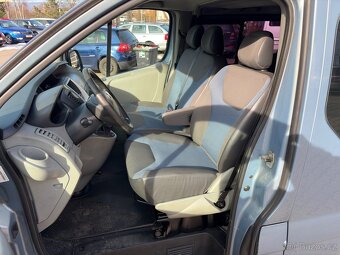 Renault Trafic 2.5 dCi, 9 míst, long - 9