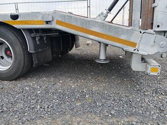 Přívěs na kompresor vrtná souprava CAT Volvo - 9