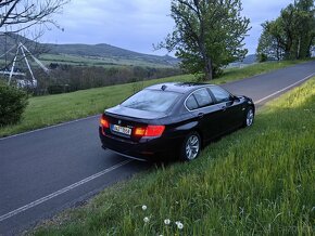 BMW 528i 180kw 2012 84tis najeto - 9