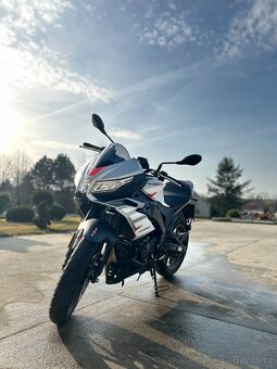 Aprilia Tuono 125 2022 - 9